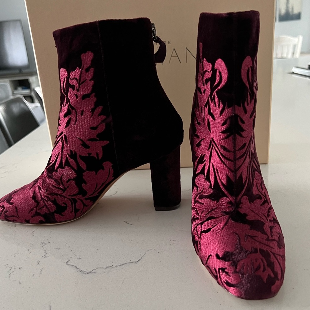Alexandre Birman Regina Wineberry bootie size 37